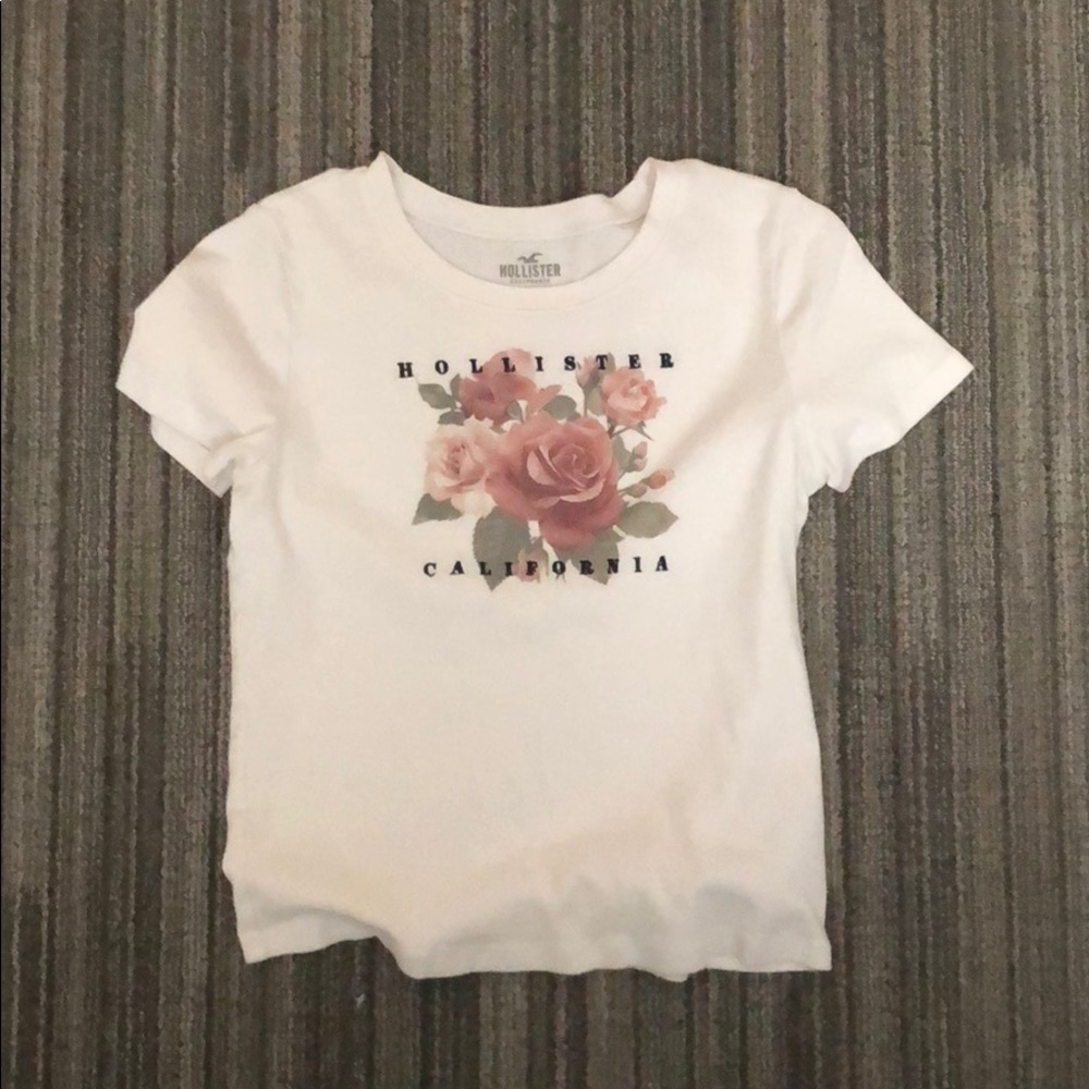 Cropped tee